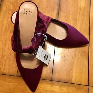Women’s Microsuede Bow Slide Kitten Heel Pumps